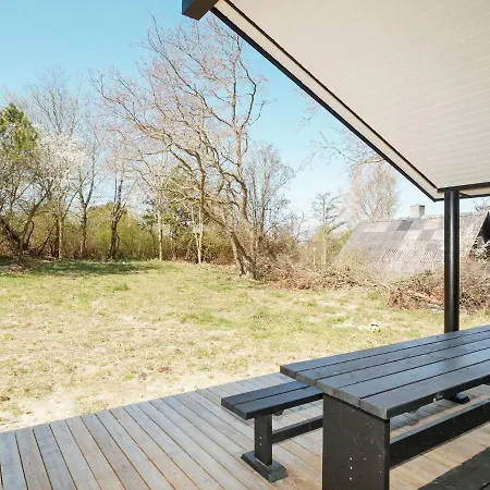 8 Person In * Hundested